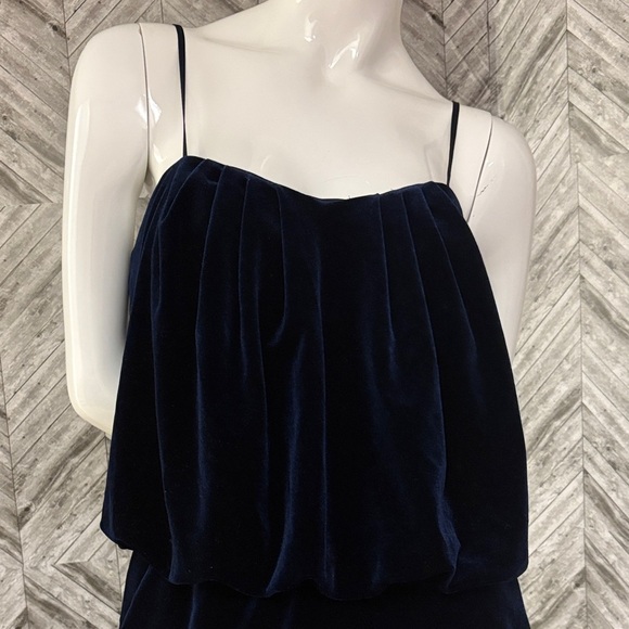 Mystic women’s Elegant navy blue Velvet Dress, medium with pockets - Picture 3 of 9